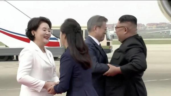 Leaders of two Koreas meet in Pyongyang for talks on ending war