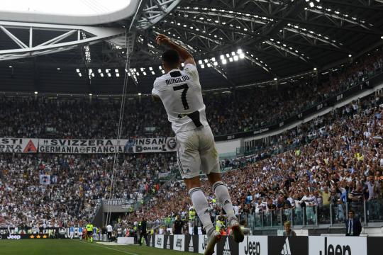 Cristiano Ronaldo e Real estreiam na Champions em caminhos separados