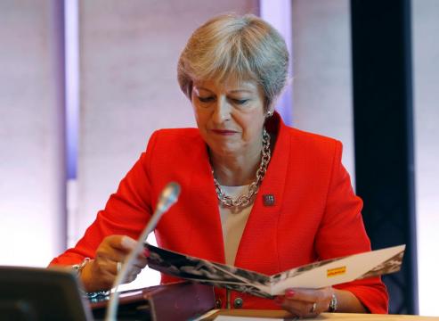 EU leaders keep up pressure on May to take Brexit deal