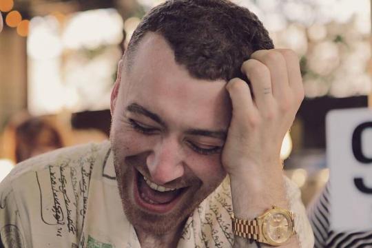 Sam Smith cancela show em festival com Mariah Carey e Justin Timberlake