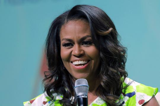 Michelle Obama celebra casamento de filha de aliado político em Chicago