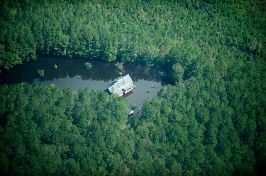 Waterways rise in South Carolina, residents told to leave