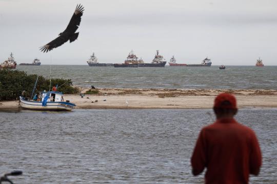Governo espera arrecadar R$ 6,8 bi em último leilão de petróleo da era Temer
