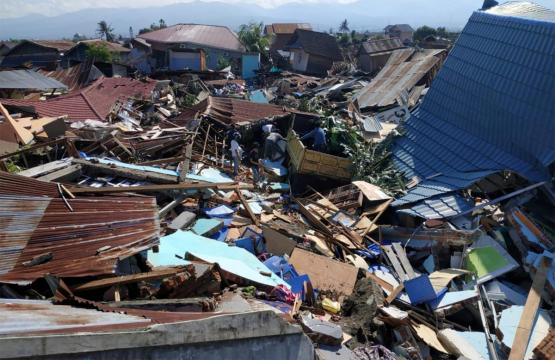 Death toll from Indonesian quake, tsunami rises to 832: agency