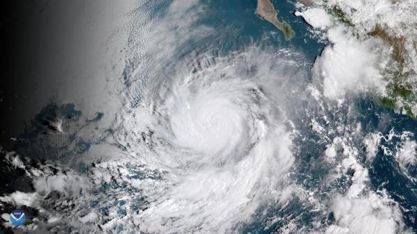 Hurricane Rosa loses strength as it spins toward California