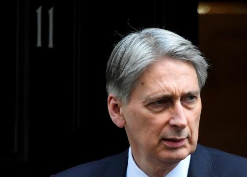 Hammond seeks to repair damaged ties to business community