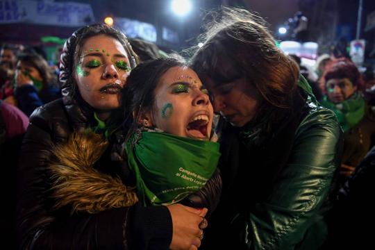 #EleNão se soma a protestos de mulheres ao redor do mundo; veja 5 exemplos