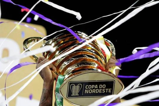 Sem total confiança na Copa do Nordeste, SBT volta ao futebol