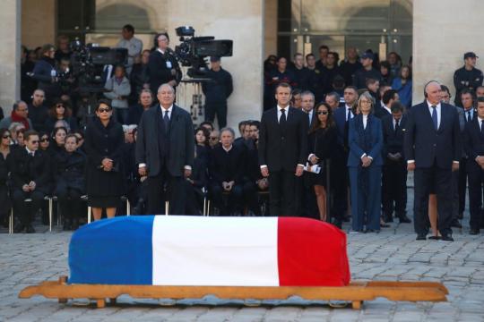 France bids farewell to Aznavour, pays tribute to Armenian roots