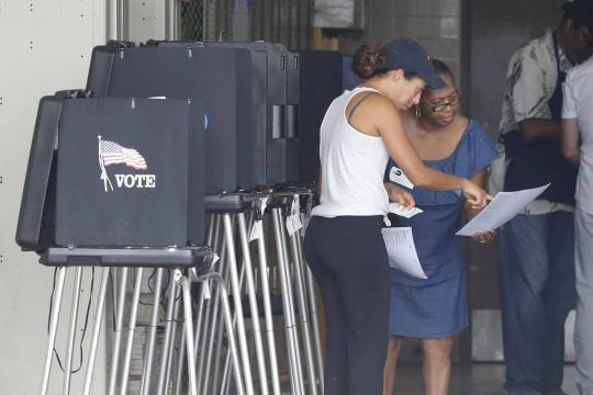 Votação antecipada vira bússola para partidos na eleição legislativa dos EUA