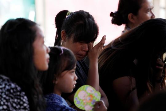 Christian survivors of Indonesian quake give thanks, mourn