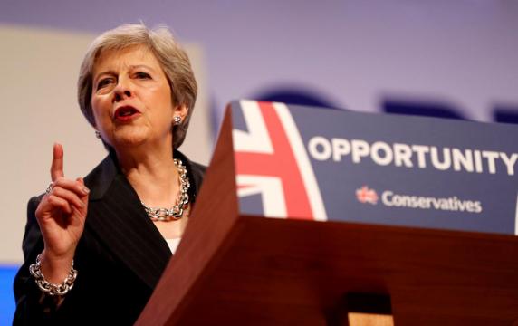 PM May seeks support as others draw Brexit battle lines