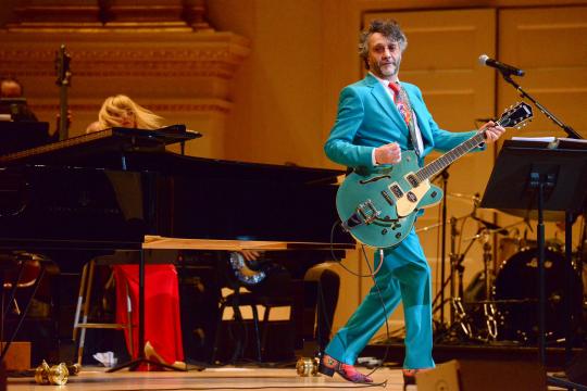 Fito Páez transforma o Carnegie Hall em pista de dança latina