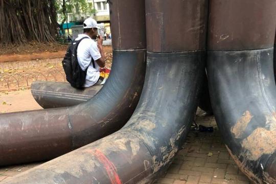 Escultura em homenagem à comunidade LGBT é vandalizada em São Paulo