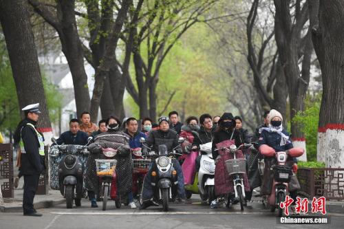 中东部气温”大跳水” 多地迎来下半年来最冷一天