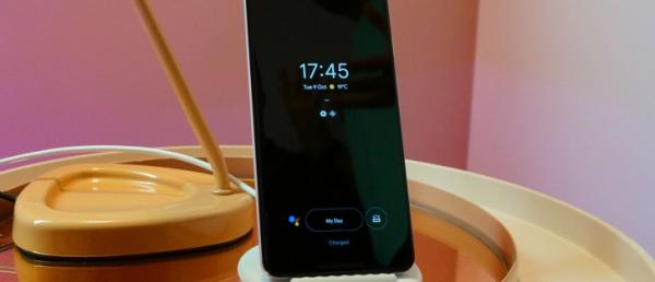 Pixel Stand hands-on: doing what Home Hub does with your Pixel 3