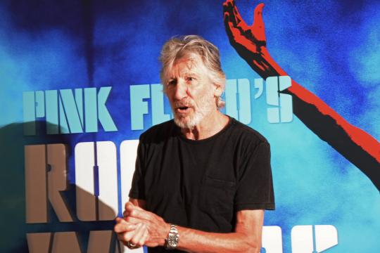 Com #EleNão e vaias, show de Roger Waters tem repertório matador e clima tenso