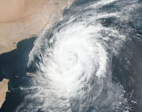 NASA finds Tropical Cyclone Luban crawling