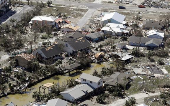 Hurricane Michael tears Florida towns apart, 6 dead