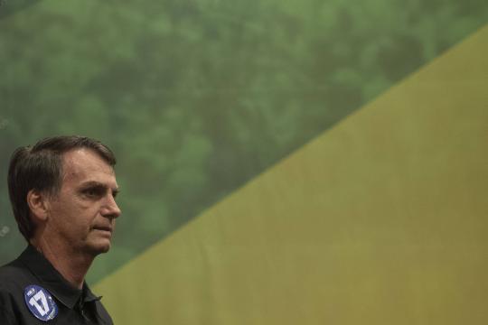 13° de Bolsa Família, proposto por Bolsonaro, é lance político engenhoso