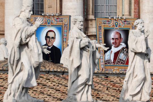 Papa Francisco celebra missa de canonização de Paulo VI e Óscar Romero