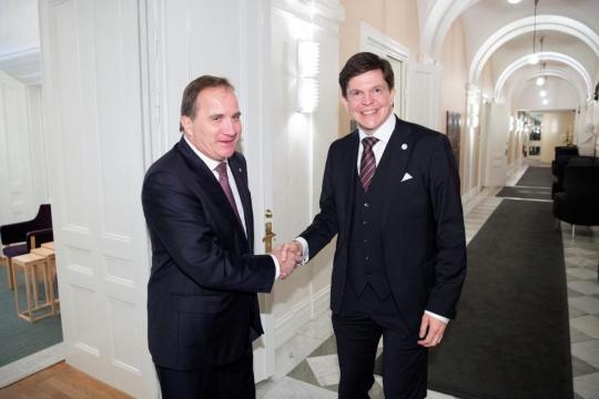 Swedish Social Dems leader Lofven asked to try to form new government