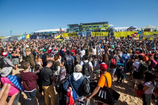 Ao vivo, Peniche agita manhã de terça com transmissão do MEO Rip Curl