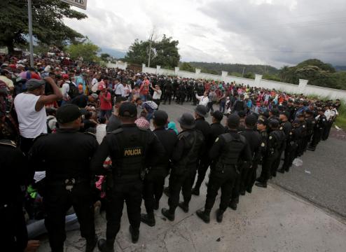 Immigrant caravan sparks Trump threat to cut aid to Honduras