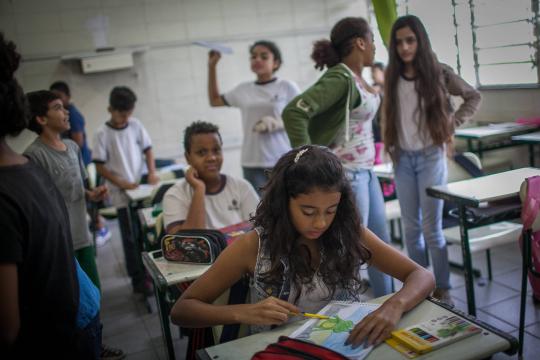 Escola brasileira 'importa' método japonês de preparação de aula