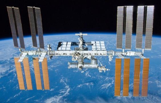 Boeing and ISS National Lab award $500,000 to boost cancer research in orbit