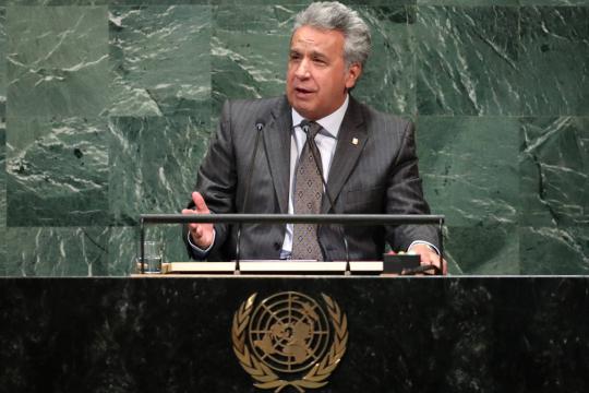 Equador expulsa embaixador da Venezuela após chavista criticar presidente
