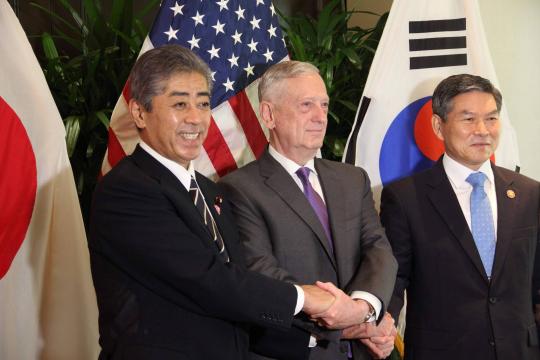 EUA e Coreia do Sul suspendem exercícios militares conjuntos