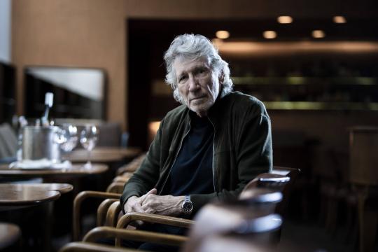 Roger Waters agradece vaias em SP e diz que Bolsonaro é corrupto e insano