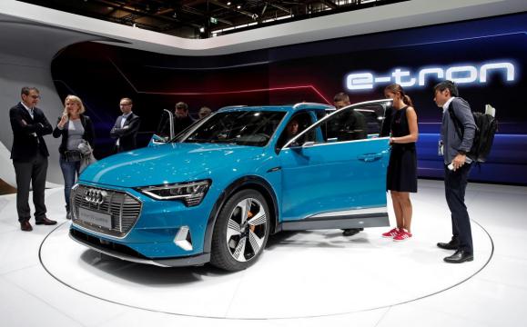 Audi's electric SUV faces four-week delay because of software bug