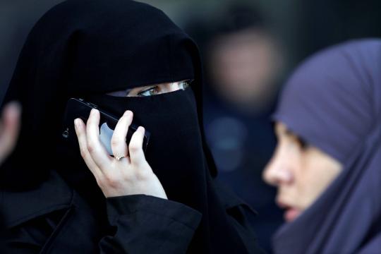 ONU diz que França viola direitos humanos ao proibir véu islâmico