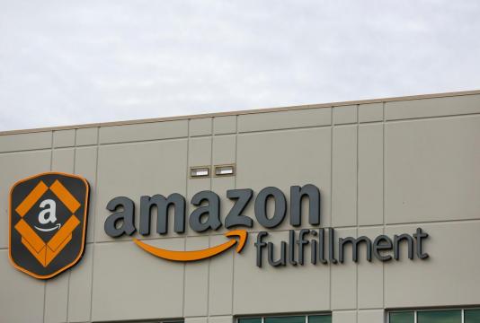 Amazon projects holiday season sales below Wall St. targets