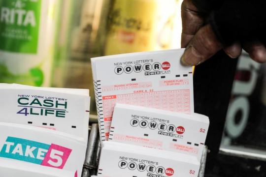 Winning numbers for Powerball's $688 million jackpot drawn