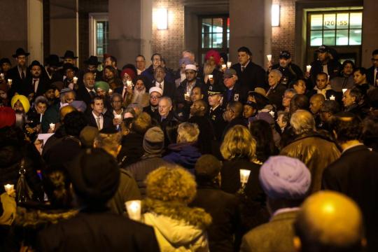 Synagogue massacre suspect in court; Trump to visit grieving Pittsburgh