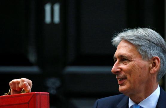 Is the UK getting ready for an election? "I hope not," Hammond says