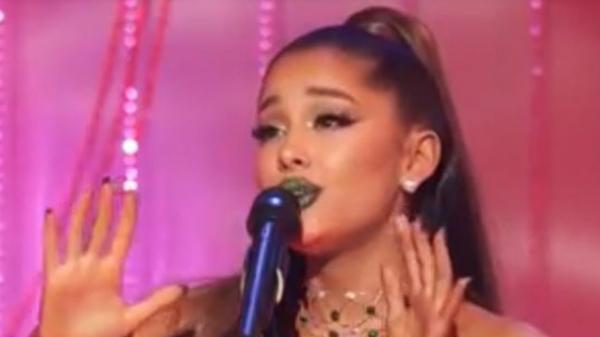 Fans OBSESS Over Ariana Grandes Wicked Performance