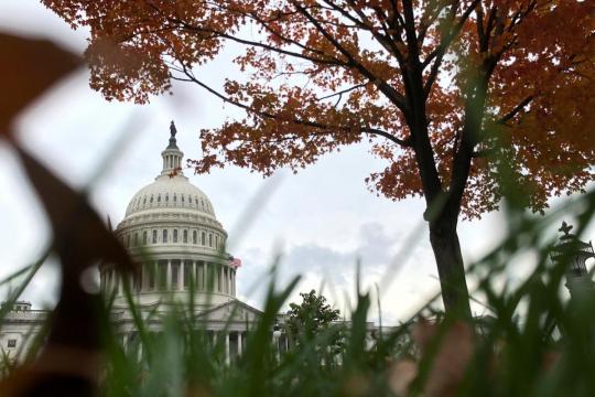 U.S. campaigns in high gear three days before congressional elections