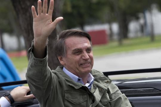 Bolsonaro vai prejudicar imagem do Brasil no exterior, diz FHC