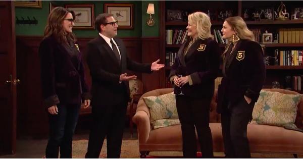 Jonah Hill Is Joined by Tina Fey For His SNL "Five-Timers Club" Initiation