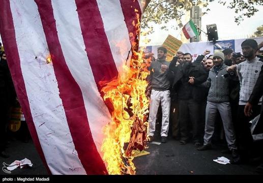 Iranian marchers chant 'Death to America' on eve of U.S. oil sanctions