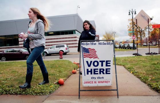 Republican strategists sweat over suburban, women votes in mid-terms