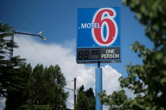 Motel 6 to pay $7.6 million for giving guest lists to U.S. immigration