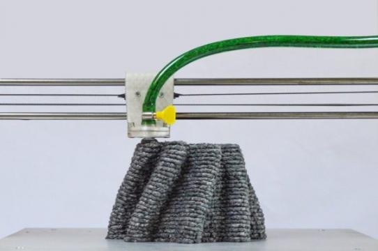 This 3D printer squirts out wet paper pulp