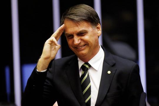 Bolsonaro diz que mudança de embaixada para Jerusalém "não está decidida"