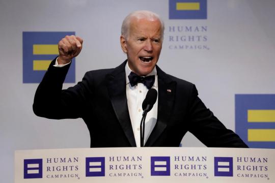 Joe Biden leads potential 2020 Democratic field: Reuters/Ipsos poll