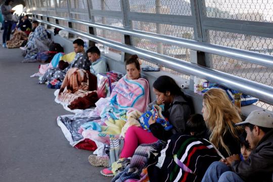 Trump administration moves to limit migrants' asylum claims